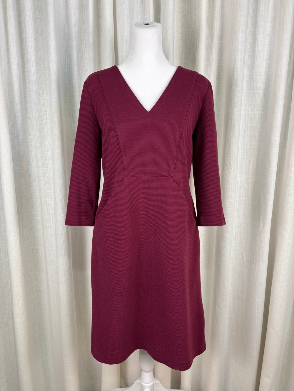 Boden Brontë Ottoman Stretch Knit V‑Neck Dress -3/4 Sleeve, Pockets, in Burgundy